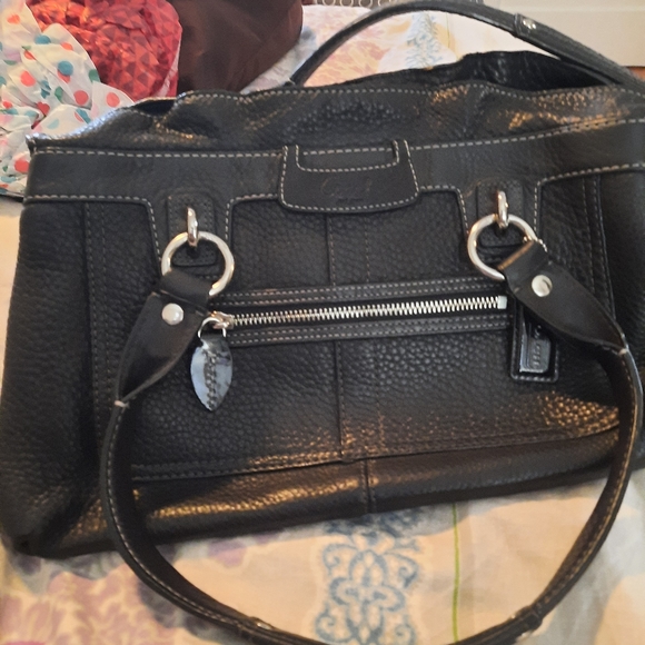 Coach Black Pebbled Leather Purse - Picture 4 of 8